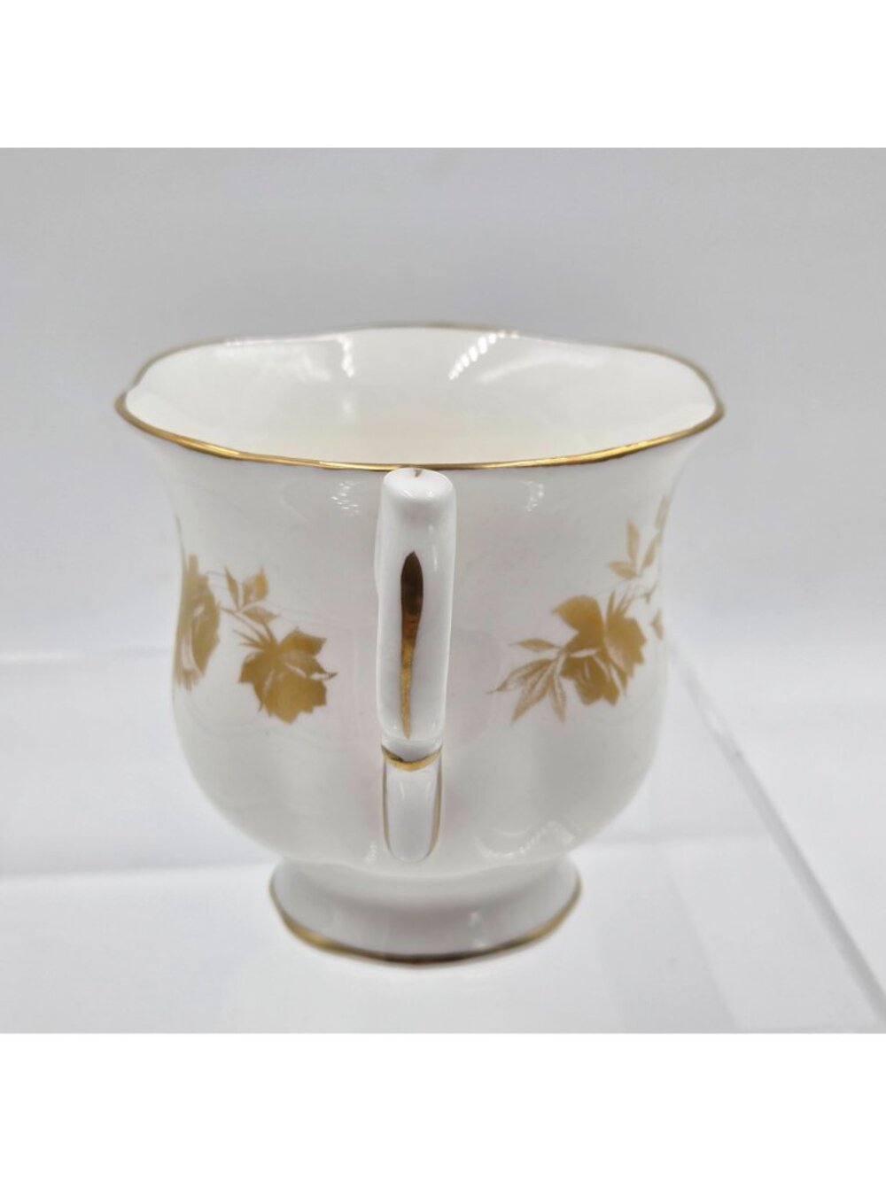 Crown Staffordshire Tea Cups and Saucer Gold Flower on White Bone China - Picture 6 of 11